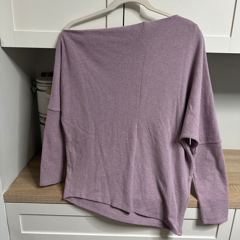 ASTR The Label Womens Off Shoulder Long Sleeve Sweater Lilac Dolman Sleeve US L - Picture 2 of 9